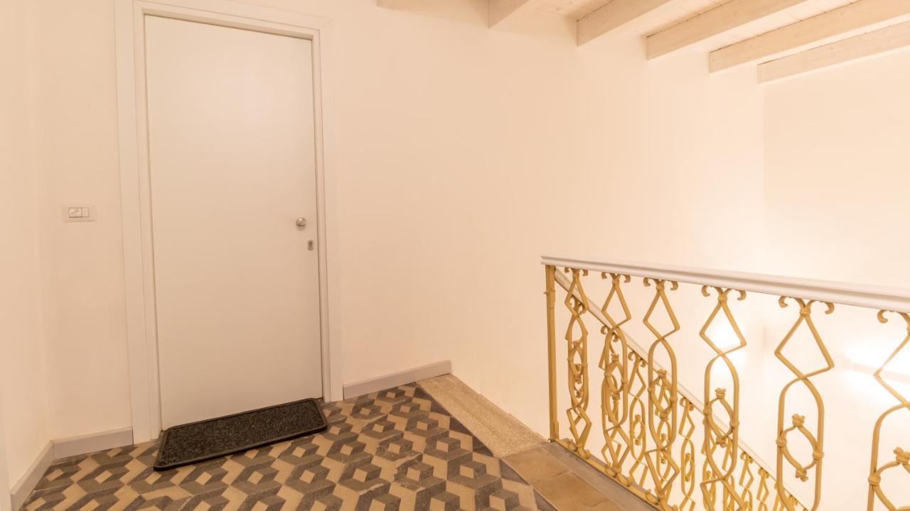 Sardinianworld - Xenia Boutique Apartment Oristano