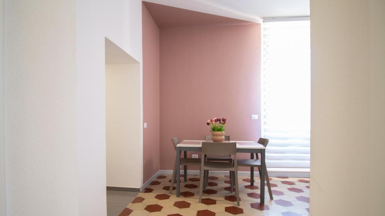 Sardinianworld - Xenia Boutique * Oristano